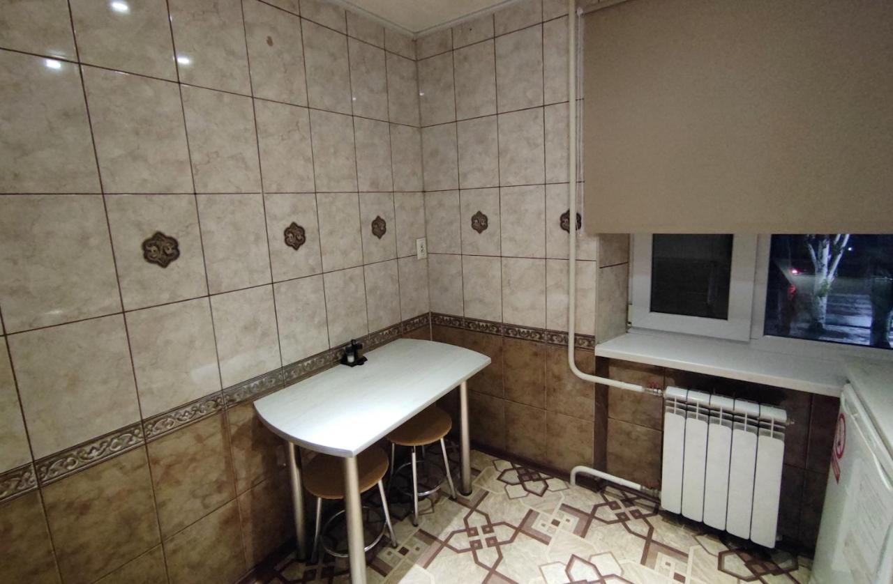 Апартаменты В Центре Металлургов 27 Kr Apartments Krywyj Rih Exterior foto