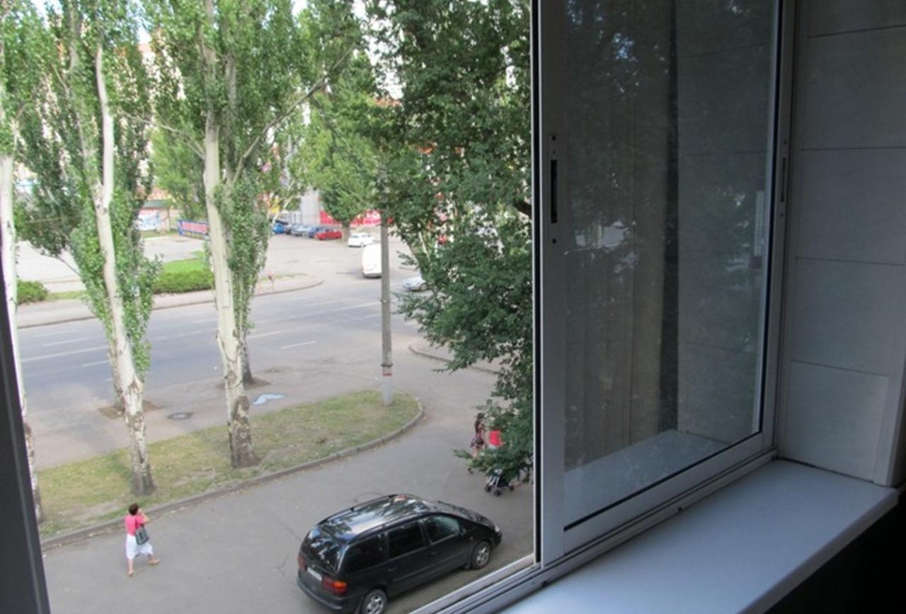 Апартаменты В Центре Металлургов 27 Kr Apartments Krywyj Rih Exterior foto